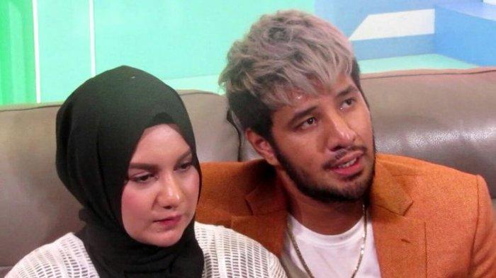 Pasangan selebriti Irish Bella dan Ammar Zoni di kawasan Puri Kembangan, Jakarta Barat, Minggu (15/9/2019).
