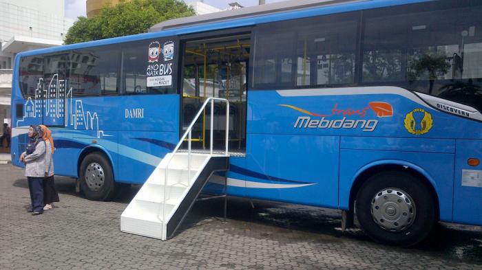 Peluncuran Damri Trans Mebidang dari kementerian perhubungan di kant0r Gubernur Sumut, Kamis (5/11/2015)