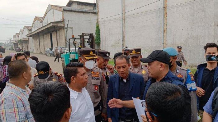 Satgas Gakkum BLBI Kombes Pol Jean Calvijn Simanjutak SIK dan Kombes Pol Agus Waluyo SIK pimpin penyitaan dan penguasaan fisik aset properti eks BDL/eks BPPN/eks BLBI dengan pemasangan plang di 7 wilayah di Sumut. Total aset fisik yang disita mencapai Rp 228 M.