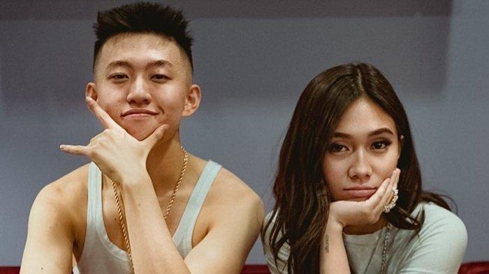 NIKI Zefanya dan Rich Brian