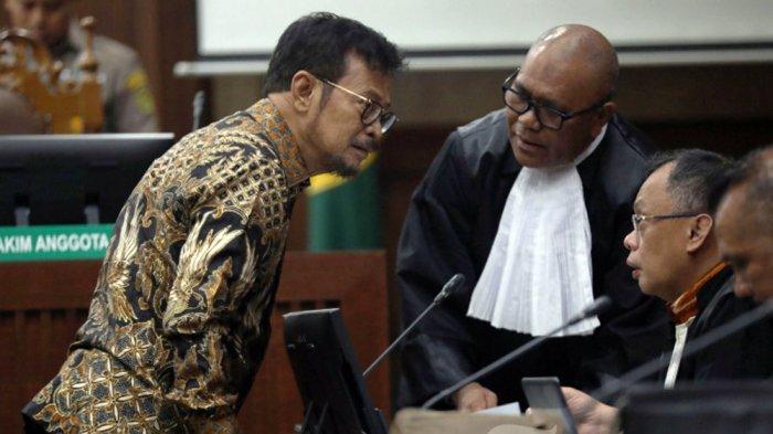 Mantan ajudan Syahrul Yasin Limpo (SYL), Panji Hartanto yang dihadirkan jaksa penuntut umum KPK sebagai saksi di persidangan Rabu (17/4/2024) mengatakan, eks Ketua Komisi Pemberantasan Korupsi (KPK) Firli Bahuri meminta uang Rp 50 miliar terkait perkara dugaan korupsi di lingkungan Kementerian Pertanian. (Tribunnews.com)