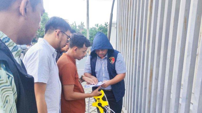 Satgas BLBI Kombes Pol Jean Calvijn Simanjutak SIK dan Kombes Pol Agus Waluyo SIK pimpin penyitaan dan penguasaan fisik aset properti eks BDL/eks BPPN/eks BLBI dengan pemasangan plang di 7 wilayah di Sumut. Total aset fisik yang disita mencapai Rp 228 M sepanjang Minggu Kedua Oktober 2023.