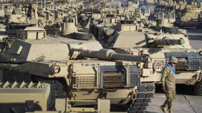 Militer Amerika Serikat berikan bantuan tank tempur Abrams. (AP Photo)