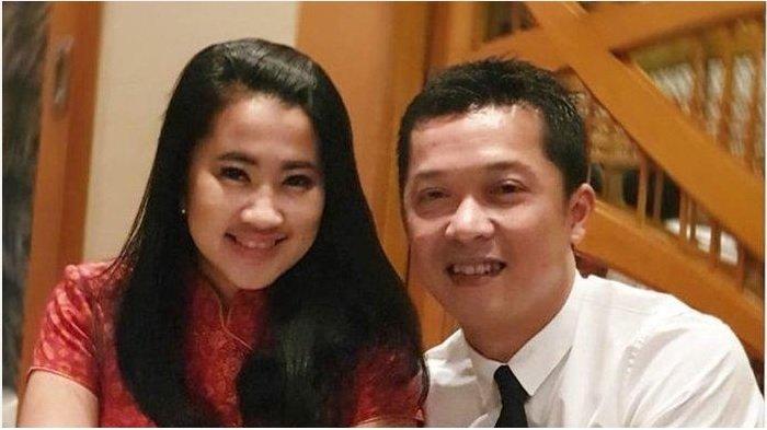 Ami Gumelar dan Taufik Hidayat