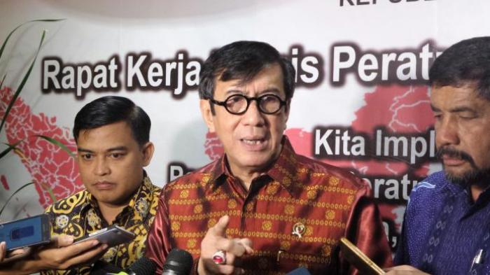 Menteri Hukum dan HAM Yasonna Laoly, saat menghadiri acara pemberian Anugerah Nawacita Legislasi 2016, di Hotel Mercure, Ancol, Jakarta Pusat, Jumat (24/6/2016).