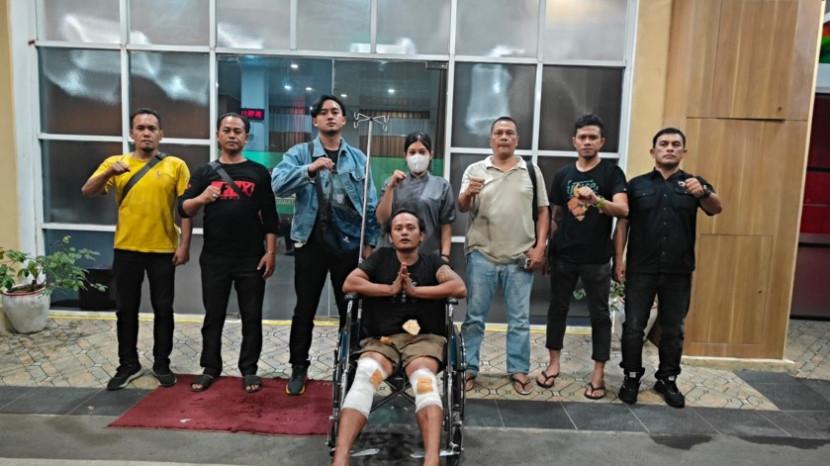 Warung Bakso di Medan Diserang OTK Pakai Batu hingga Balok yang Dipasangi  Paku - Tribun-medan.com