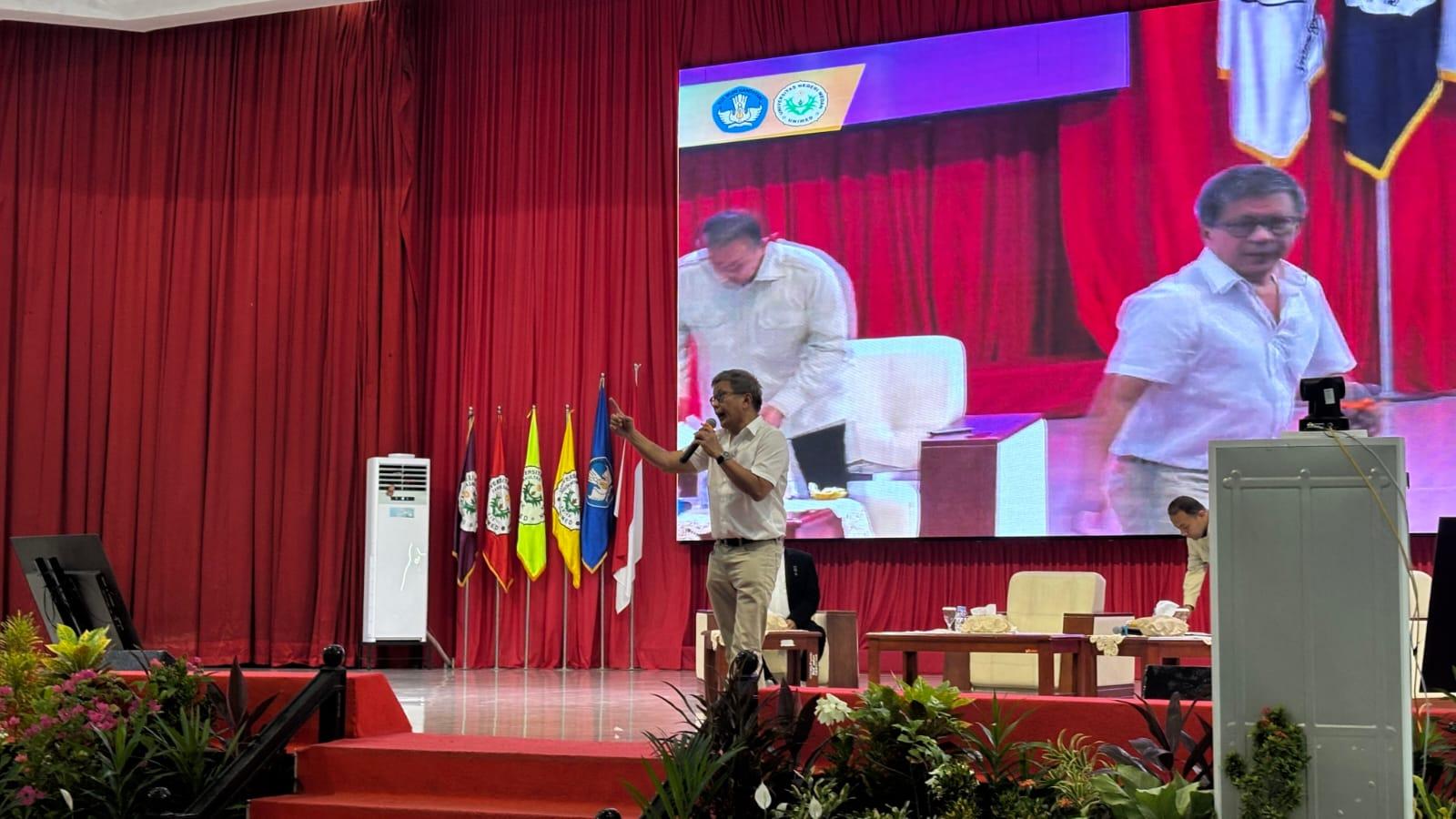 Kritik Pedas Rocky Gerung: Kampus Masih Berbudaya Feodal