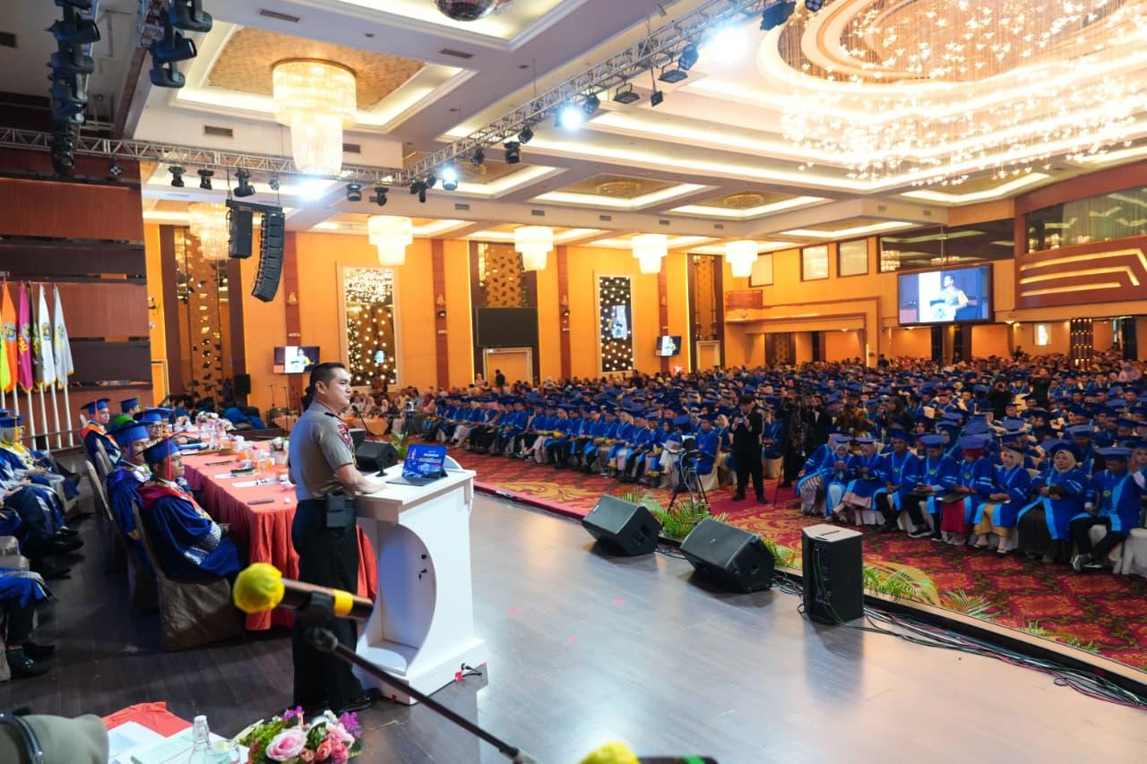 Waspada Narkotika! Kapolda Sumut Desak Wisudawan UMSU Jaga Persatuan