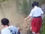 DUDUK-Perkara-Murid-SD-Sekolah-Lewati-Sungai-Gegara-Akses-Ditutup-Tetangga-Bermula-dari-Beli-Tanah.jpg