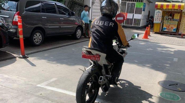 Pemotor yang melakukan pemukulan terhadap operator SPBU Sultan Agung Semarang.