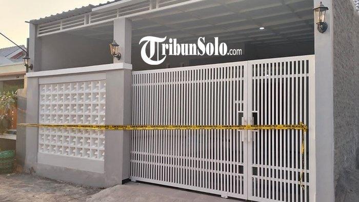 Rumah tempat dosen UIN RM Said Solo ditemukan tewas bersimbah darah, Kamis (24/8/2023). Rumah itu berada di perumahan Graha Tempel di Desa Tempel, Kecamatan Gatak, Sukoharjo.