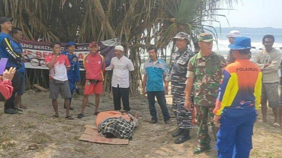 1 nelayan ditemukan meninggal dunia akibat perahu yang ditumpanginya tenggelam