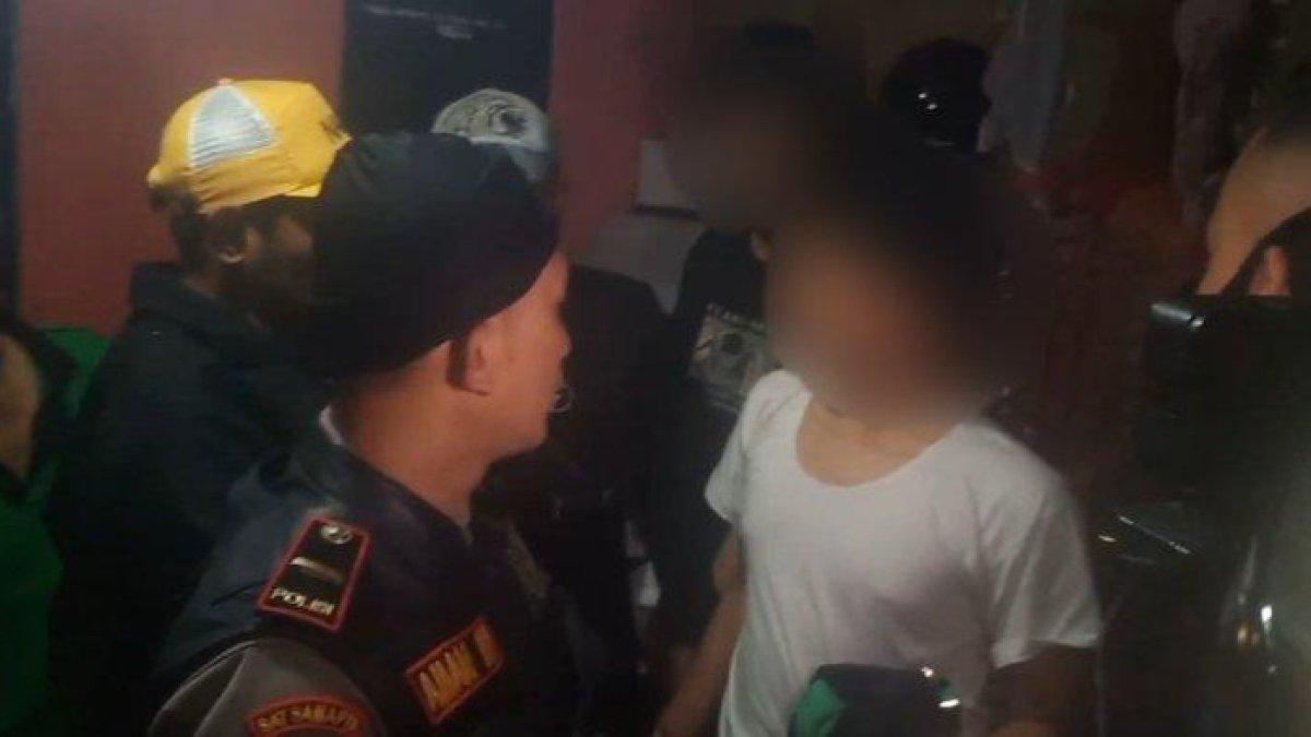 2 pemuda di Duren Sawit, Jakarta Timur, tabrak trotoar jalan saat cari musuh