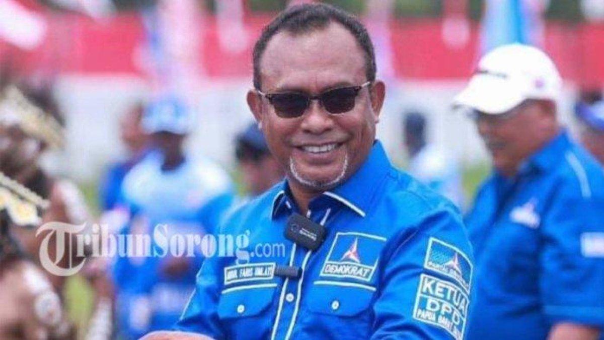 PROFIL CALON GUBERNUR - Abdul Faris Umlati, salah satu Calon Gubernur Papua Barat Daya yang dibatalkan oleh KPU sebagai peserta kontestasi Pilkada 2024 - Inilah profil Abdul Faris Umlati (AFU) yang batal maju nmenjadi calon gubernur (cagub) Papua Barat Daya 2024 karena terbukti lakukan pelanggaran.