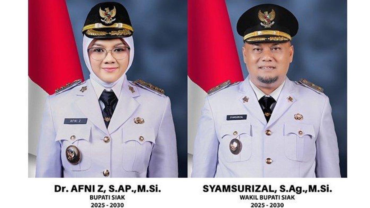 100 HARI KERJA - Bupati dan Wakil Bupati Siak, Riau, Afni Z dan Syamsurizal