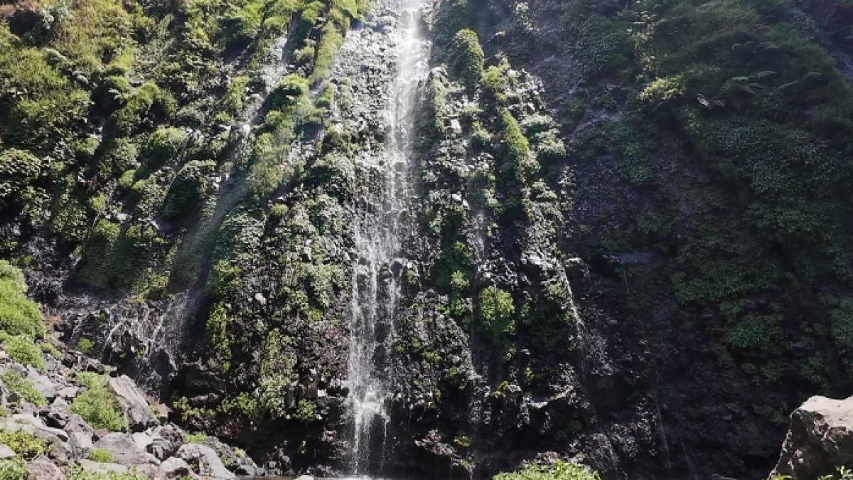 WISATA AIR - Potret Air Terjun Semuncar disadur dari Kompas.com pada Rabu (19/3/2025). Air Terjun Semuncar berada di Lereng Gunung Merbabu.