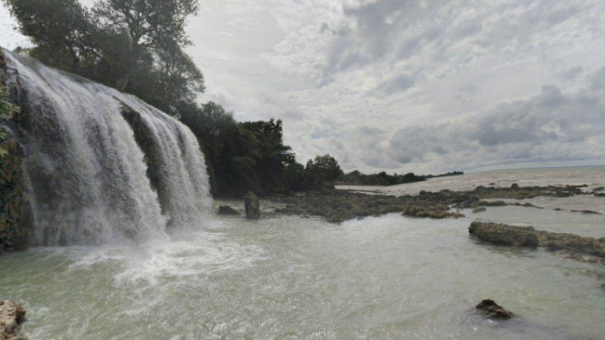 WISATA AIR - Potret Air Terjun Toroan diambil dari Google Street View pada Sabtu (26/4/2025). Air Terjun Toroan terletak di Talabang, Ketapang Daya, Kecamatan Ketapang, Kabupaten Sampang, Madura, Jawa Timur.