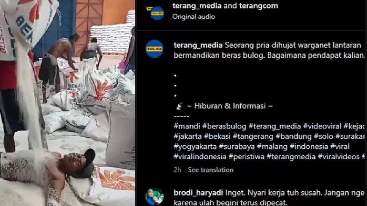 Aksi 'mandi beras' Bulog oleh pria dengan telanjang dada.