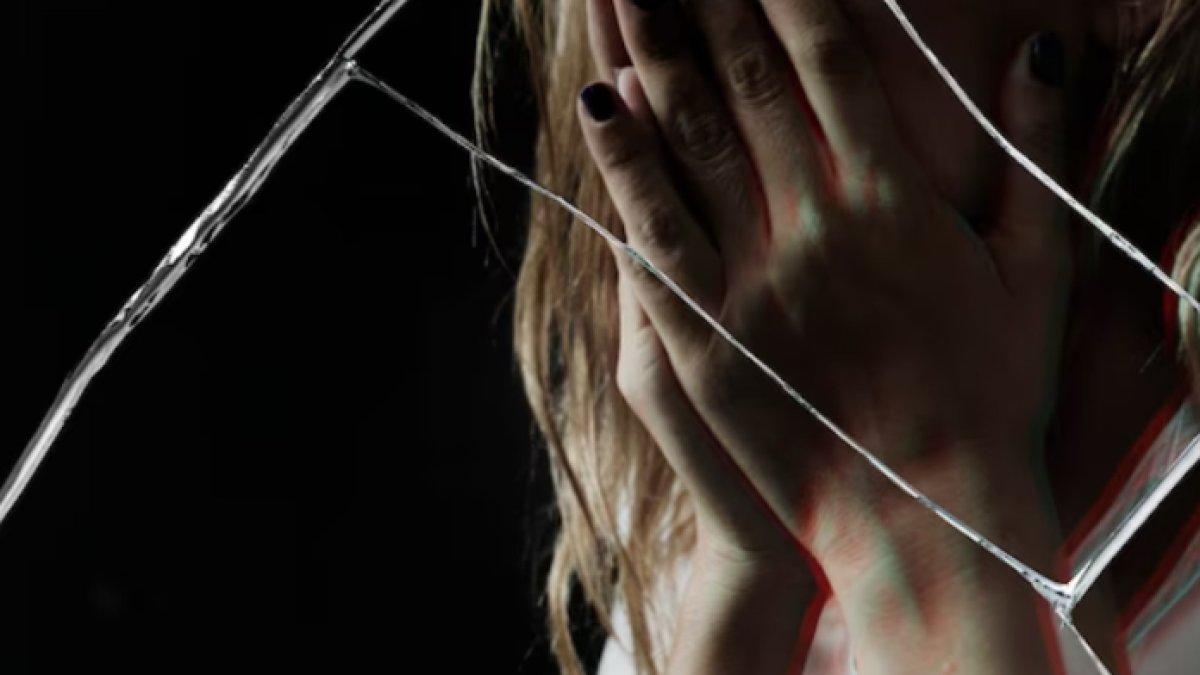Kisah pilu seorang aktivis perempuan di Meksiko, mencari saudaranya yang hilang tapi malah dibunuh.