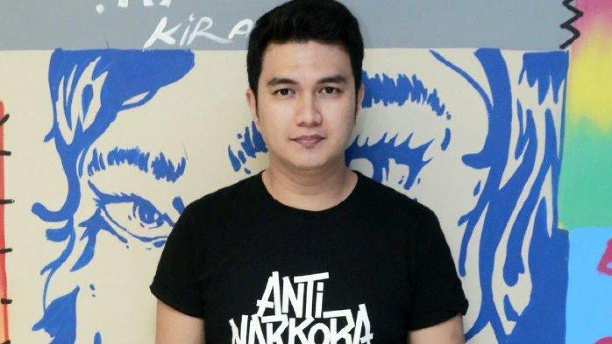 SOSOK ALDI TAHER - Potret Aldi Taher disadur dari Warta Kota pada Selasa (1/7/2025). Aldi Taher punya riders manggung yang simple.