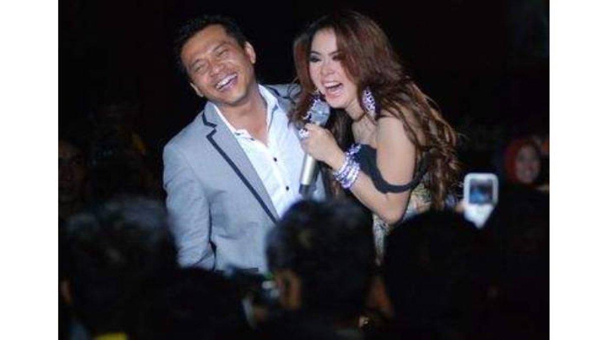 Anang dan Syahrini