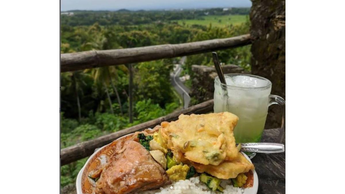 WISATA YOGYAKARTA - Angkringan Puncak Bibis di Bangunjiwo Yogyakarta