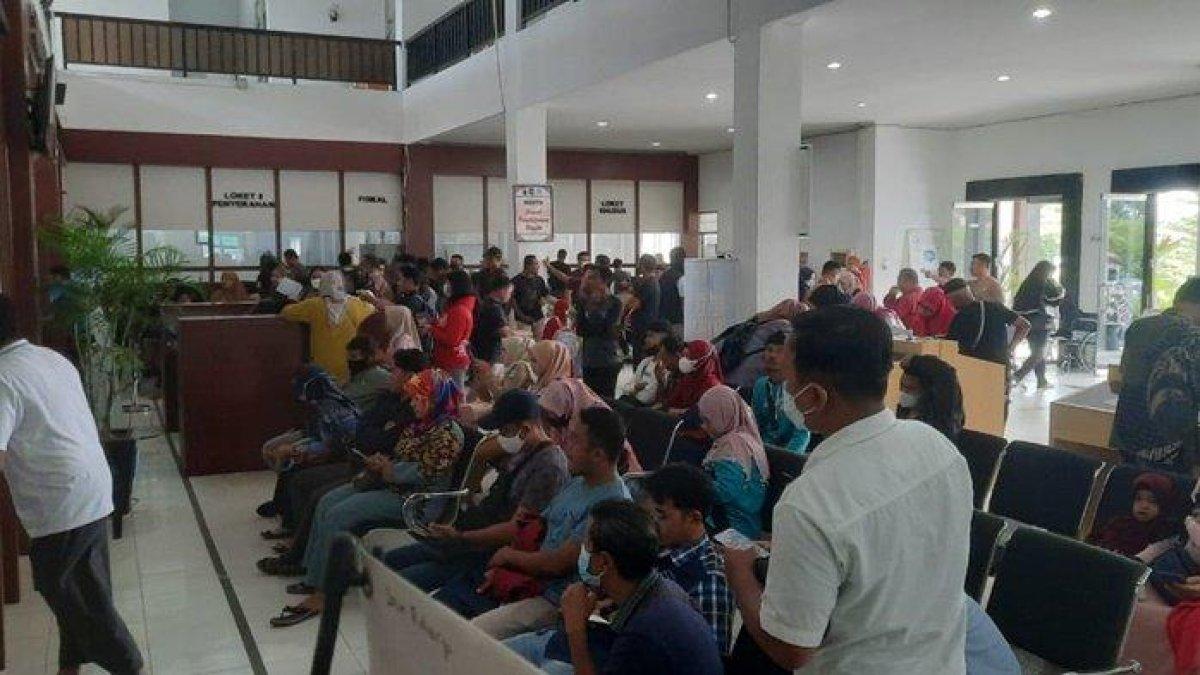 Antusias warga saat memanfaatkan program pemutihan pajak di Kantor Samsat Pangkalpinang beberapa waktu lalu.