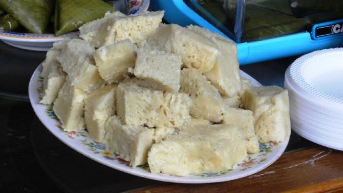 REKOMENDASI KULINER KHAS: Apem kinca 