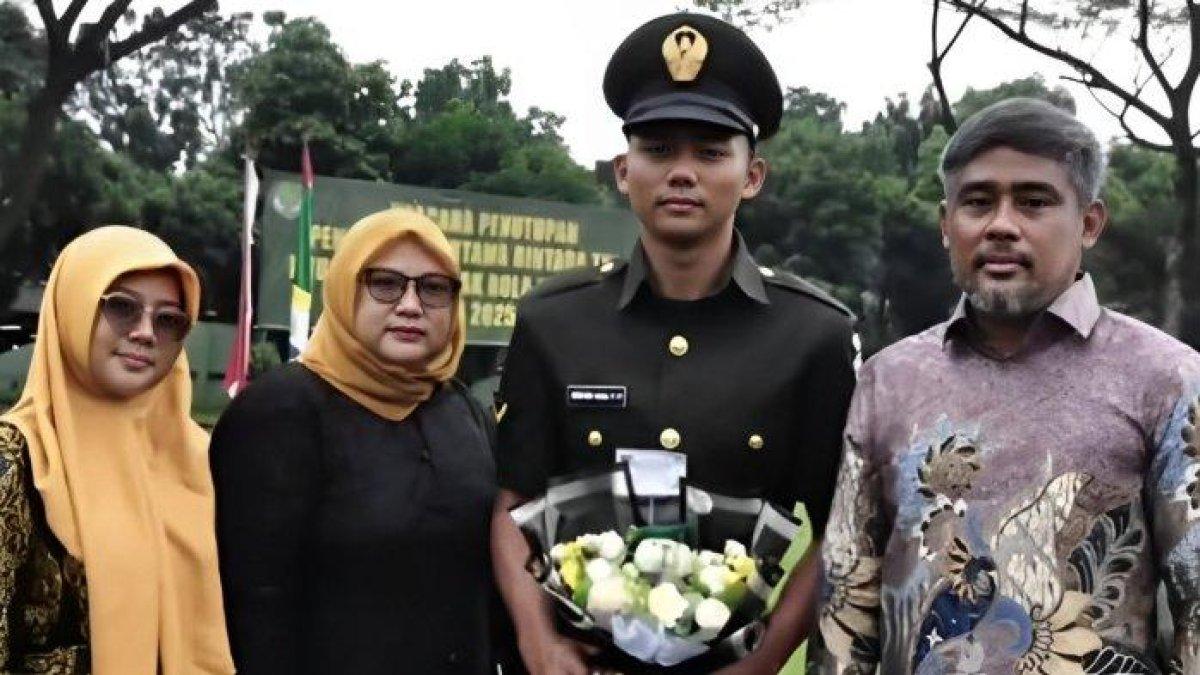 ARKHAN JADI TNI- Arkhan Kaka, pesepak bola muda berbakat Indonesia lolos jadi anggota TNI AD. Ia dilantik pada Minggu (27/6/2025).