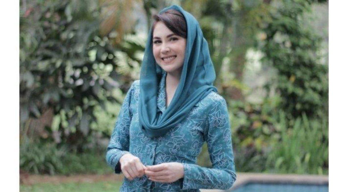 Arumi Bachsin j