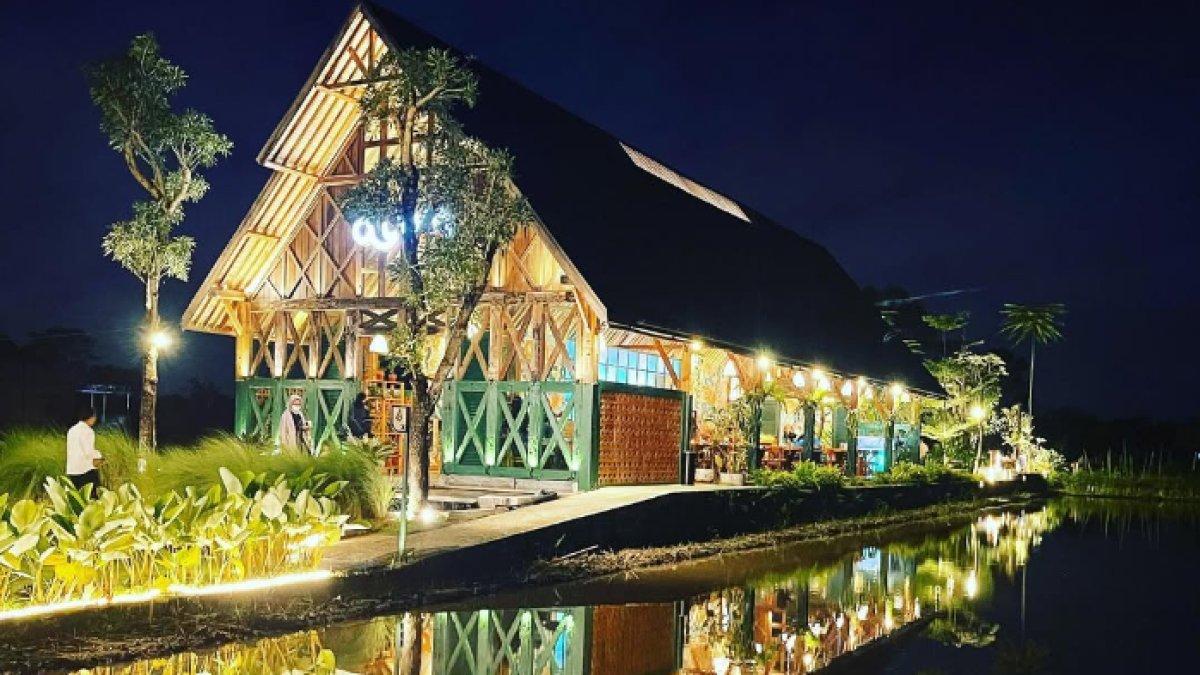 KULINER MENARIK - Potret Ayom Jogja diambil dari Instagram pada Senin (7/7/2025). Ayom Jogja ada di daerah Sukunan, Banyuraden, Kecamatan Gamping, Kabupaten Sleman, Daerah Istimewa Yogyakarta.