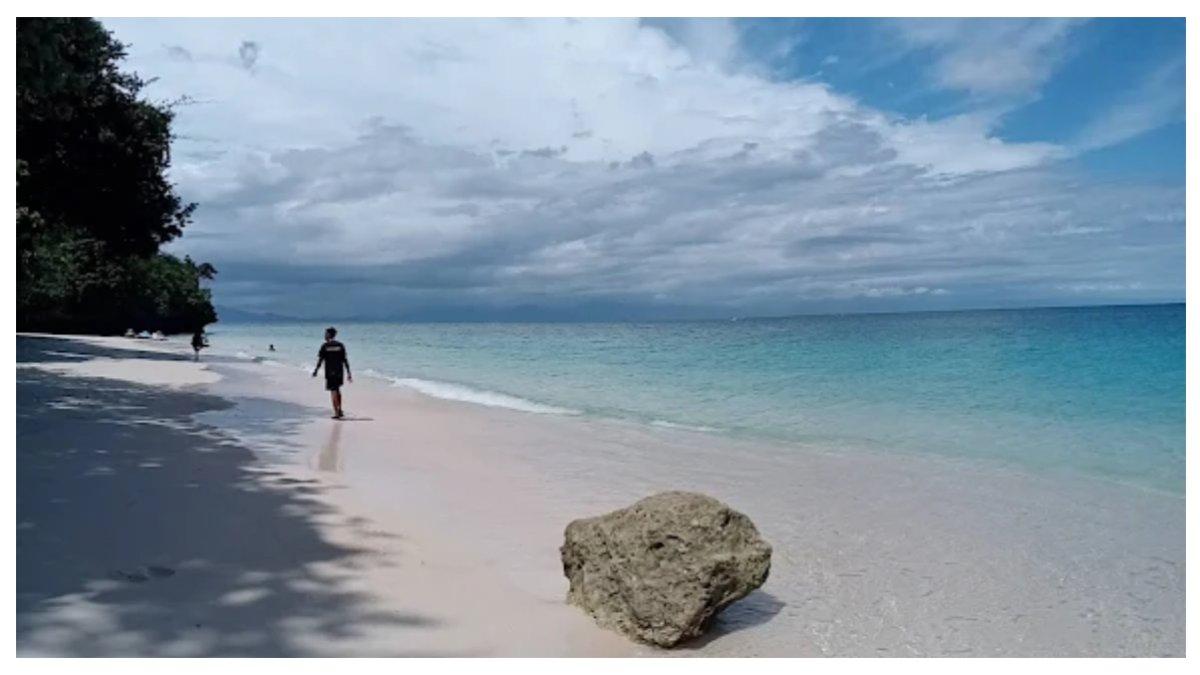 Pantai Teluk Biru