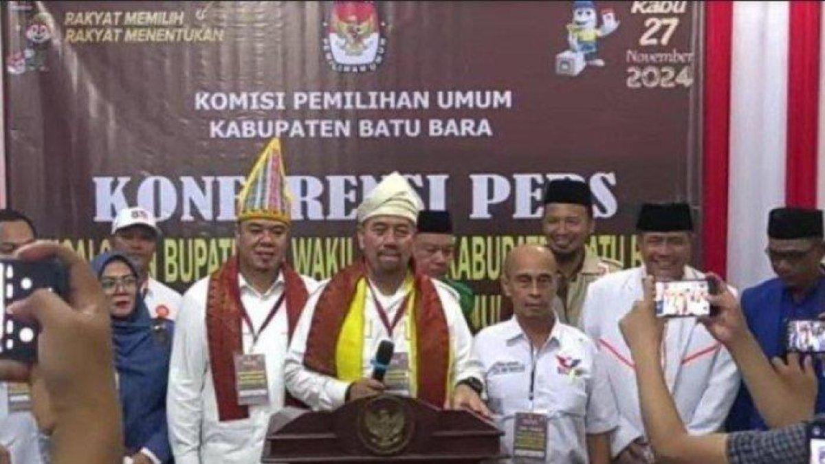 BUPATI BATU BARA - Baharuddin Siagian saat daftarkan diri sebagai Calon Bupati Kabupaten Batubara dokumen Tribun Medan (29/3/2025). Baharuddin Siagian pemenang Pilkada Batu Bara 2024.