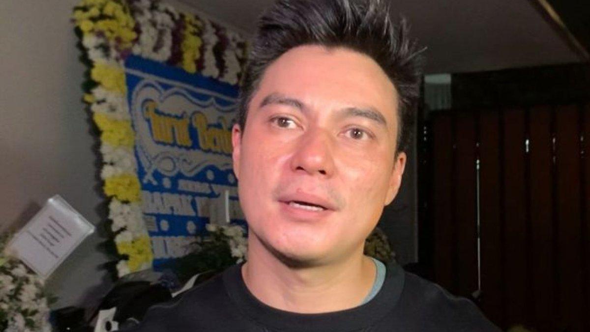 BAIM IKUT BERDUKA - Baim Wong melayat ke rumah duka Ibrahim Sjarief di Jeruk Purut, Jakarta Selatan, Selasa (20/5/2025). Baim Wong cukup dekat dengan keluarga Najwa Shihab.