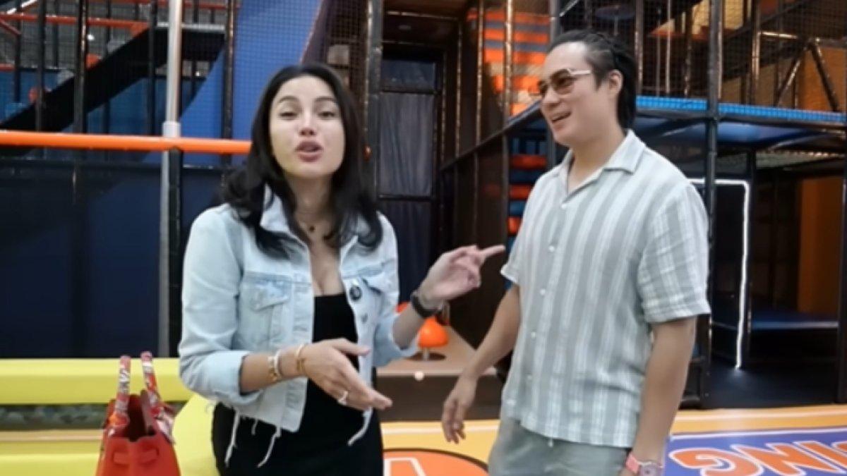 KEAKRABAN BAIM NIKITA - Potret Nikita Mirzani dan Baim Wong diambil dari YouTube, Senin (17/3/2025). Baim Wong dan Nikita Mirzani bersahabat.