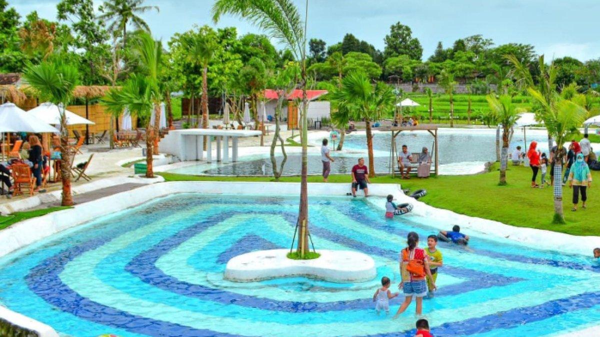 WISATA AIR - Potret wisata Bale Rantjah disadur dari Kompas.com pada Kamis (3/4/2025). Bale Rantjah berada di Boyolali, Jawa Tengah.