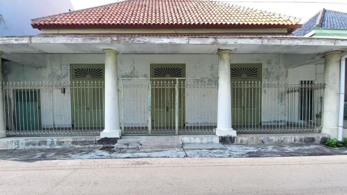 WISATA SOLO: Bangunan lain di Loji Wetan, dari depan masih terlihat kokoh