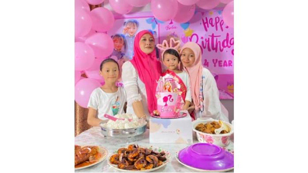 Bapak marah karena makanan ulang tahun di pesta anaknya kotor karena istri ledakkan confetti