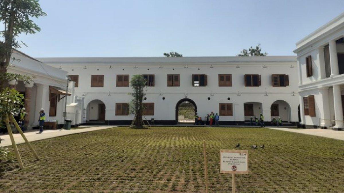 WISATA NGAWI - Potret Benteng Van Den Bosch atau Benteng Pendem Ngawi disadur dari Kompas.com pada Minggu (9/3/2025). Benteng Pendem Ngawi telah dipercantik.