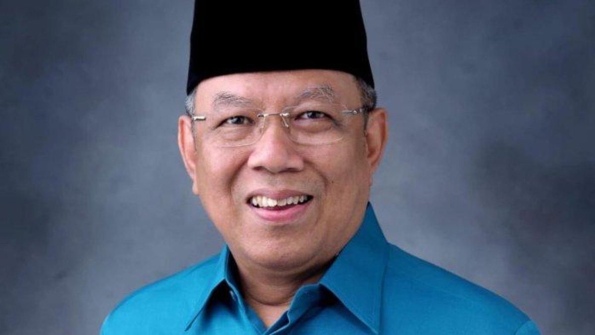 Benyamin Davnie adalah Wali Kota Terpilih Tangerang Selatan 2024.