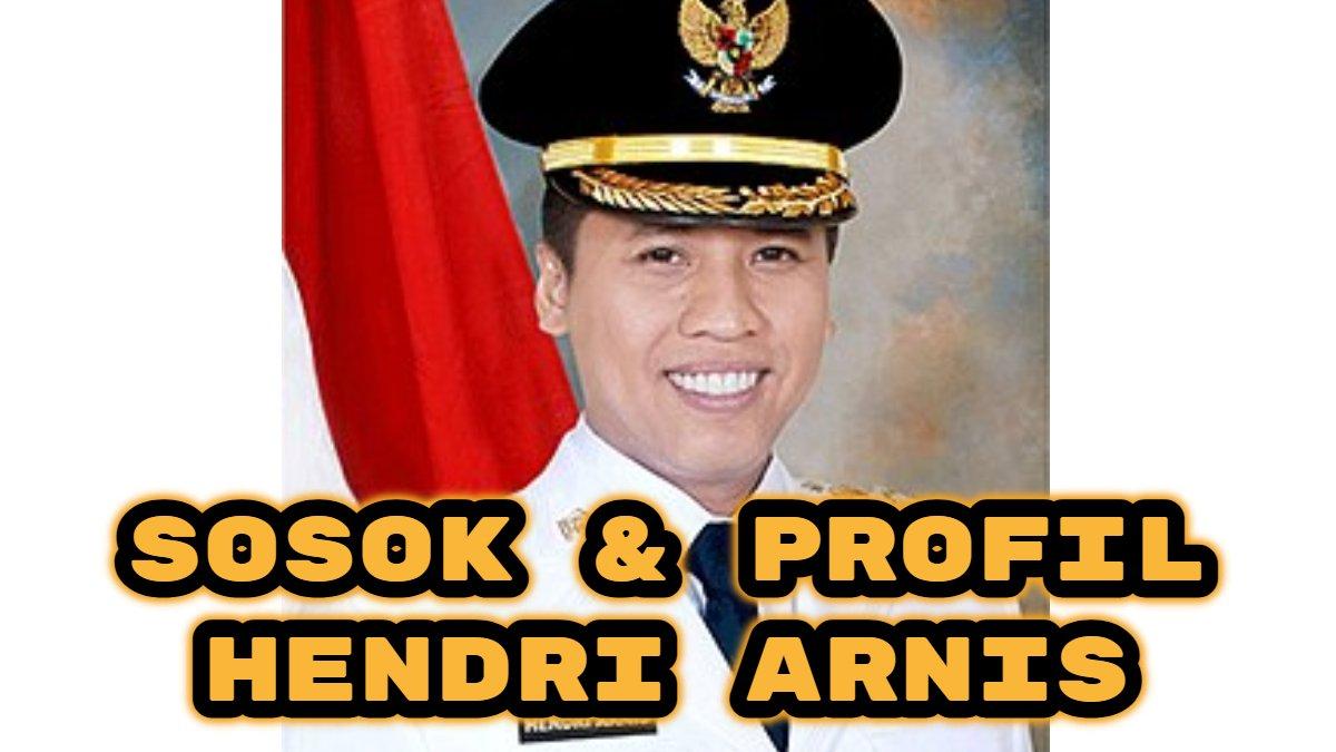 PROFIL KEPALA DAERAH - Berikut sosok dan profil Hendri Arnis Wali Kota Padang Panjang yang Dilantik Prabowo Subianto.
