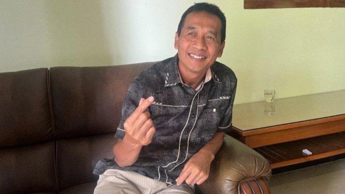 WAKIL BUPATI BATANG - Berikut sosok dan profil Suyono Wakil Bupati Batang yang dilantik Prabowo Subianto.