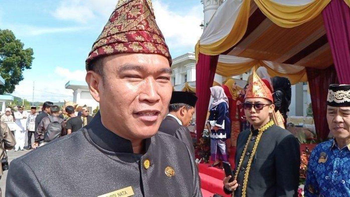 KEPALA DAERAH - Berikut sosok dan profil Zurdi Nata Bupati Kepahiang untuk periode 2025-2030.