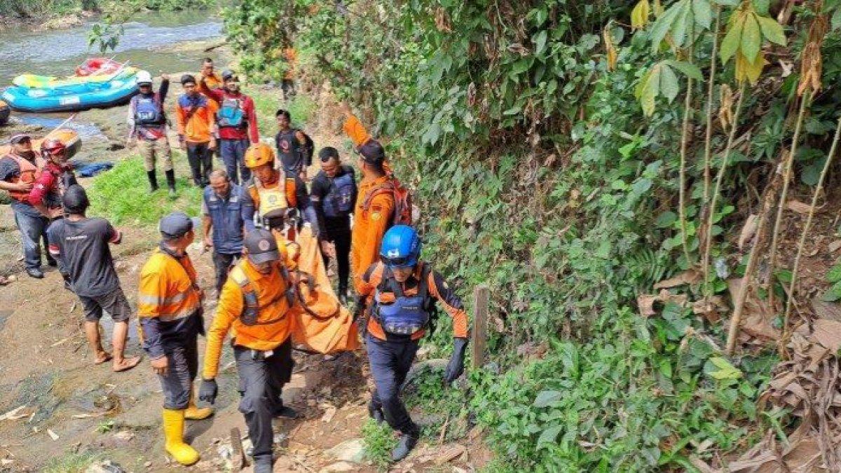 Tragis Bocah 3 Tahun Di Jaksel Terjatuh Dan Ditemukan Tewas Di Kali