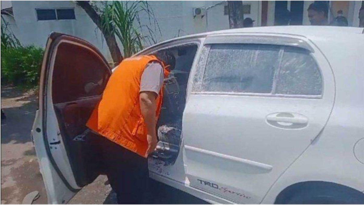 Bu Dosen di Kampus Unsika dianiaya kekasihnya, mobil dibakar