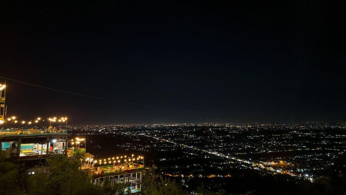 WISATA YOGYAKARTA: Bukit Bintang di Gunungkidul, Yogyakarta