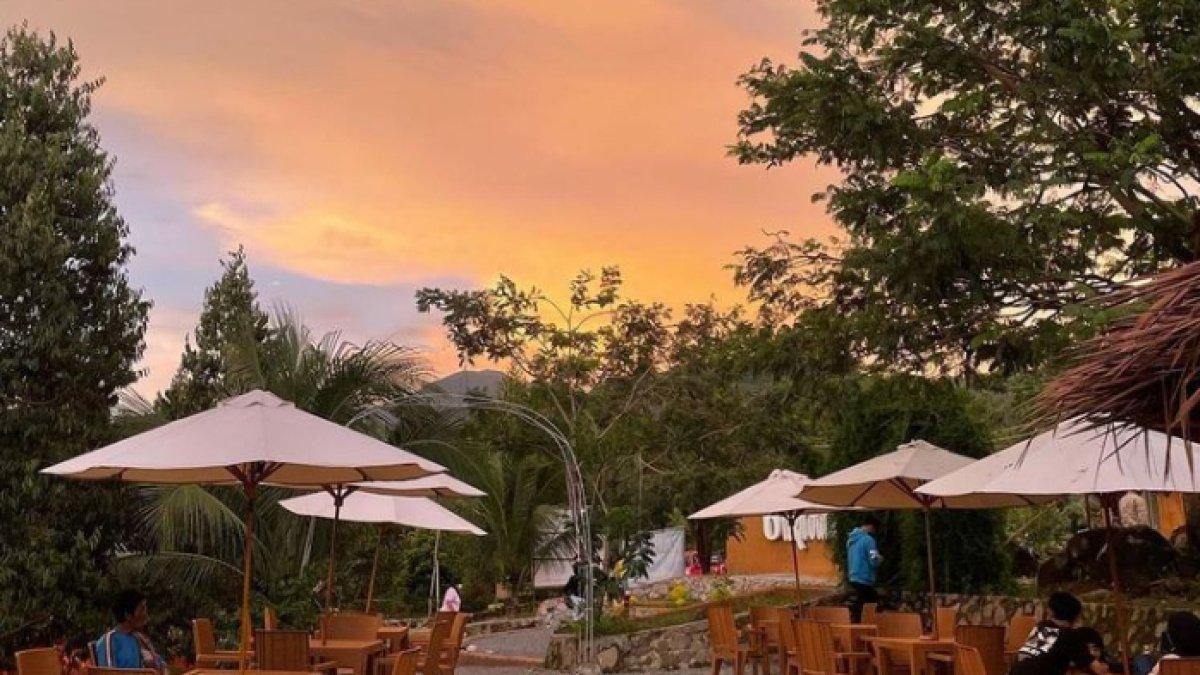 WISATA SERU - Potret Bukit Durian Sagara disadur dari Kompas.com pada Jumat (28/3/2025). Bukit Durian Sagara terletak di Kabupaten Sukabumi, Jawa Barat.