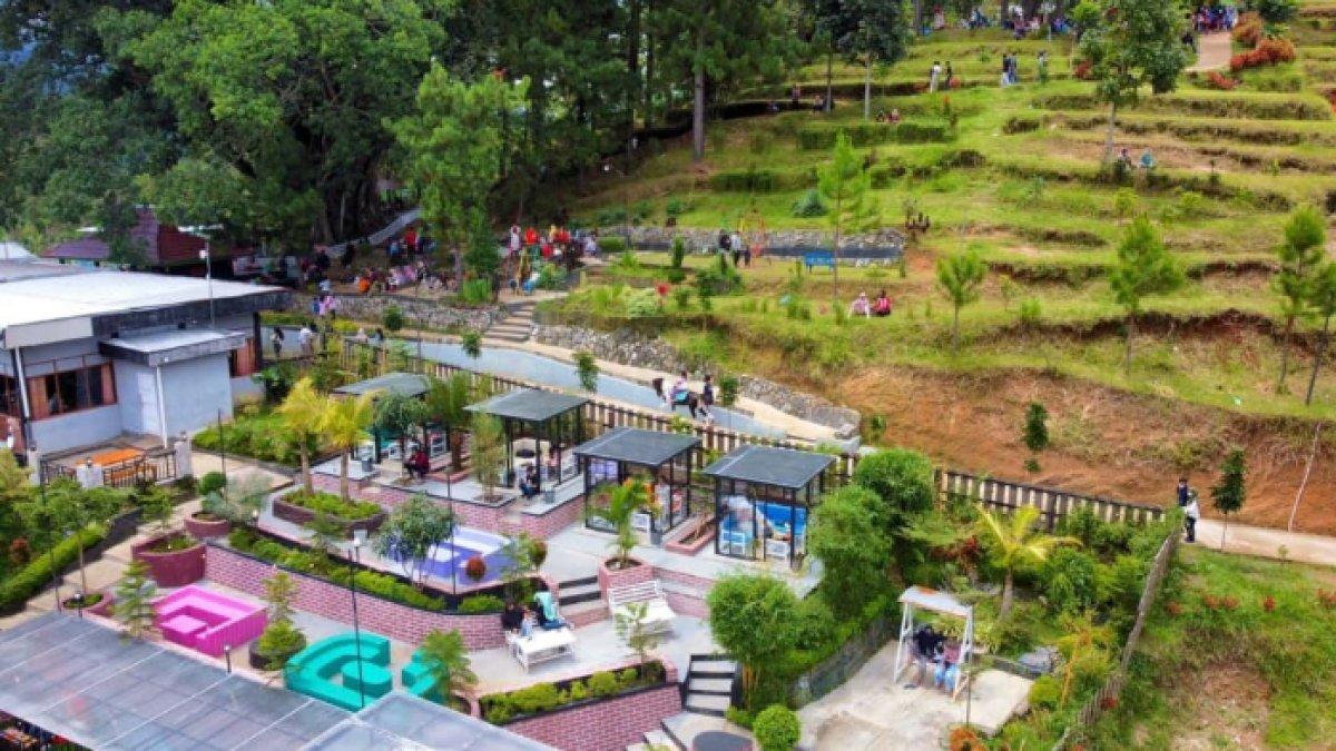 WISATA SERU - Potret Bukit Tangkeban diambil dari Instagram pada Kamis (8/5/2025). Bukti Tangkeban berada di Kabupaten Pemalang, Jawa Tengah.