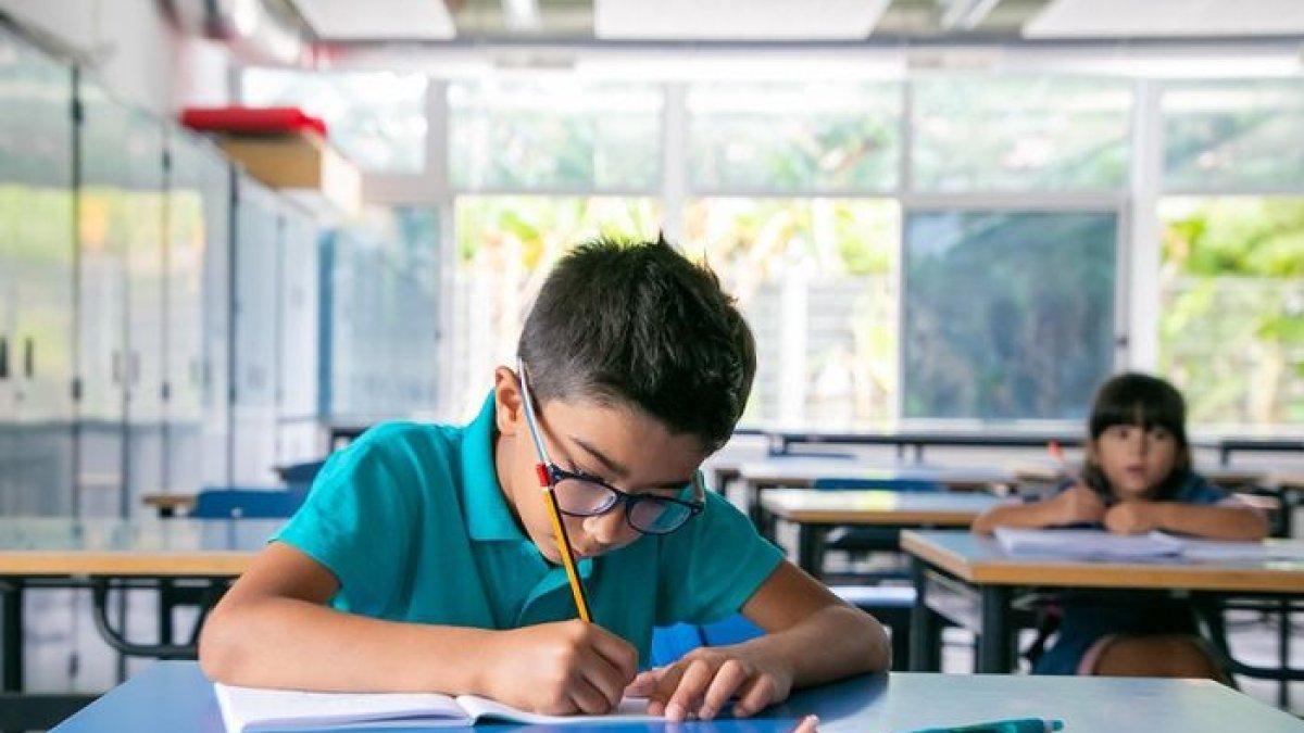 Buku Pendidikan Pancasila dan Kewarganegaraan Kelas IX Kurikulum Merdeka