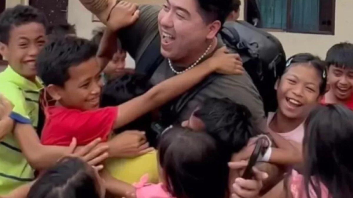 Bule bernama Isaiah Garzah terkenal sosok yang dermawan